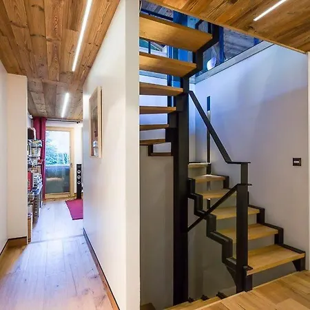 Villa 6br Chalet Residential Of Planards