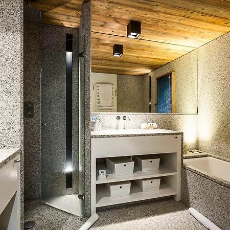 6br Chalet Residential Of Planards וילה שאמוני